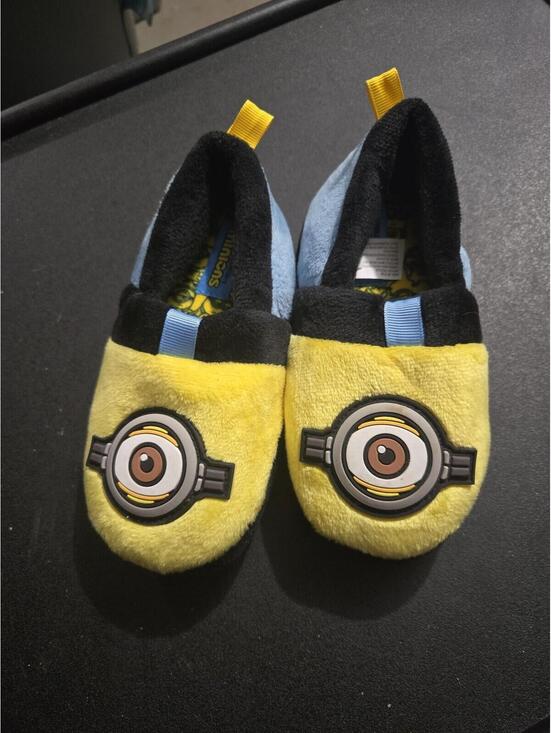 Ground Up Other - Minions Despicable Me Toddler Plush Slippers Size M 7-8